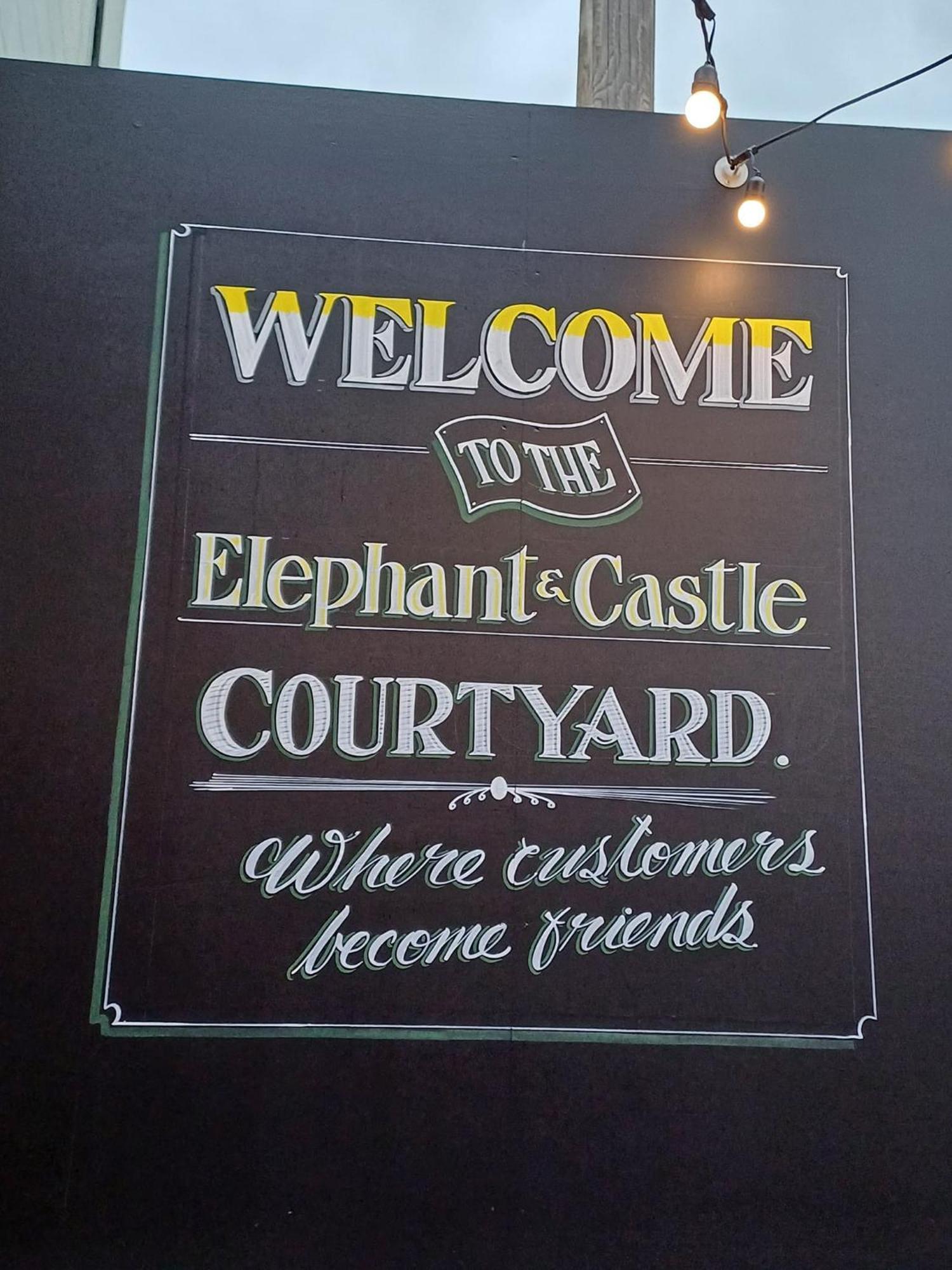 Elephant And Castle Wakefield Ngoại thất bức ảnh